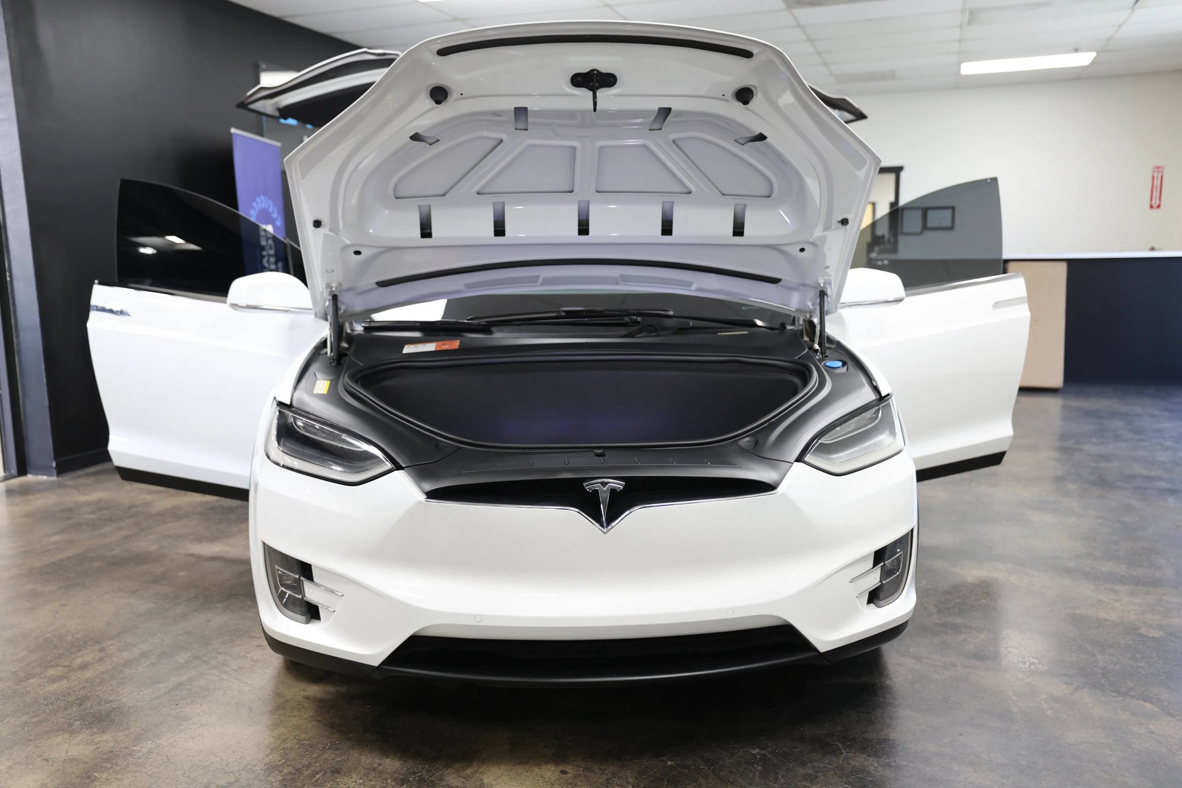 Used 2016 Tesla Model X 75D AWD/4WD image 50