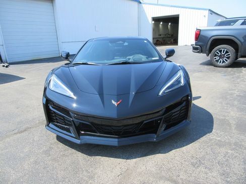 Used 2025 Chevrolet Corvette E-Ray w/ Battery Protection Package AWD/4WD image 10