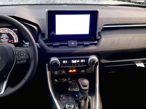 New 2025 Toyota RAV4 SE image 6