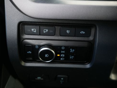 Used 2024 Ford F350 Platinum AWD/4WD image 27