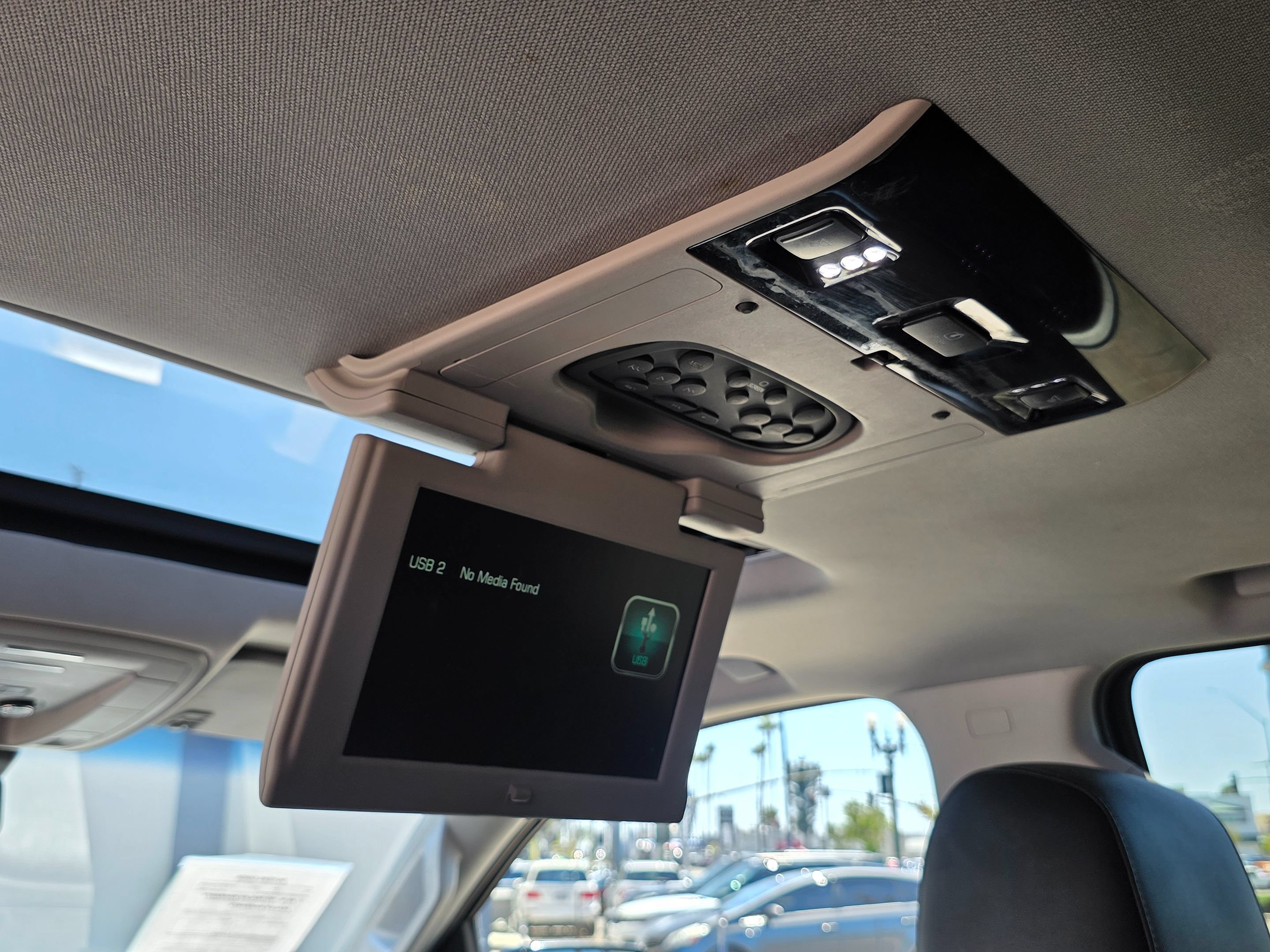 Used 2018 GMC Yukon SLT w/ Open Road Package RWD image 25