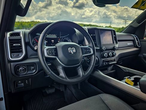 Used 2022 RAM 1500 Big Horn AWD/4WD image 14