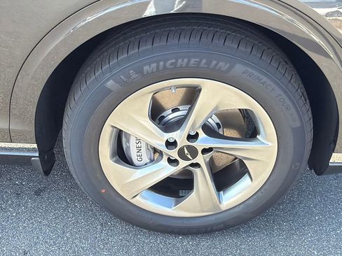 New 2026 Genesis GV70 2.5T Select AWD/4WD image 12