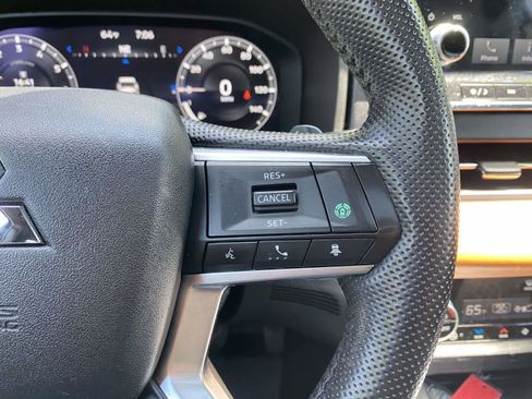 Used 2022 Mitsubishi Outlander SEL AWD/4WD image 17