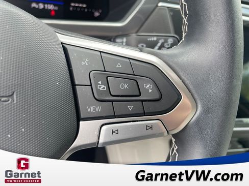 Used 2023 Volkswagen Tiguan SE image 36