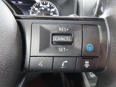 Used 2023 Nissan Rogue SV AWD/4WD image 21