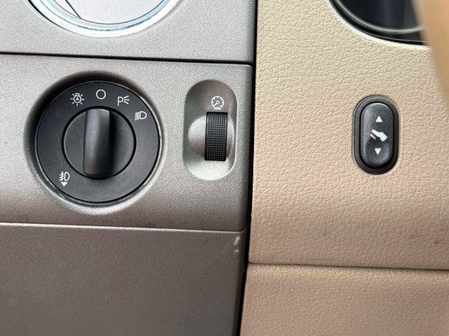 Used 2006 Ford F150 Lariat AWD/4WD image 24