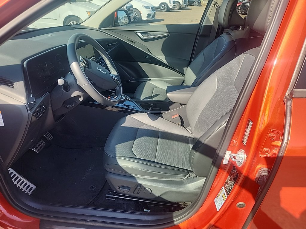Used 2023 Kia Niro Wave FWD image 18