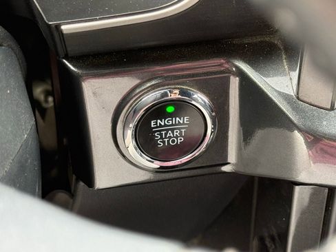 Certified 2022 Ford F150 XLT w/ Equipment Group 302A High image 35