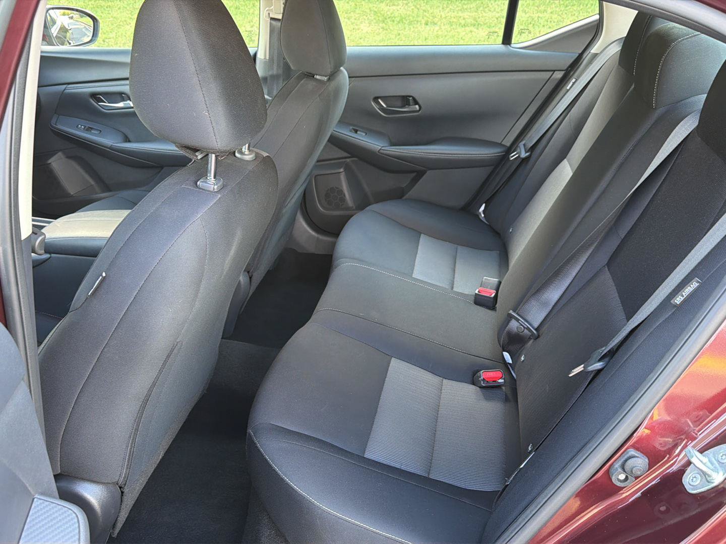 Used 2025 Nissan Sentra SV FWD image 11