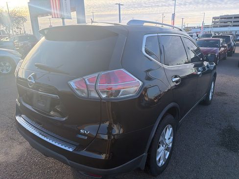 Used 2014 Nissan Rogue SV w/ SV Premium Package image 9