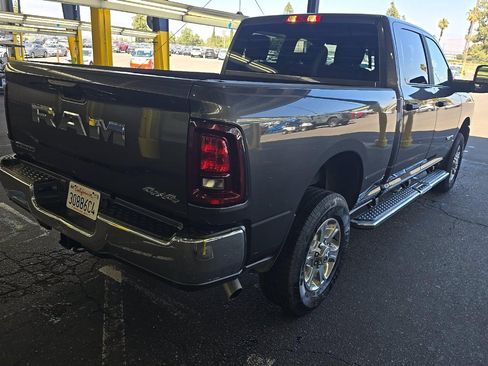 Used 2025 RAM 2500 Big Horn AWD/4WD image 4