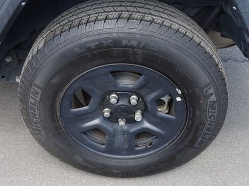 Used 2022 Jeep Wrangler Sport image 14