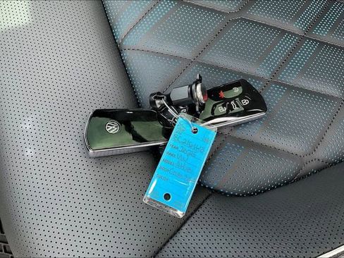 New 2025 Volkswagen Atlas Cross Sport SEL Premium R-Line image 28