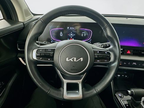 Certified 2025 Kia Sportage EX FWD image 11