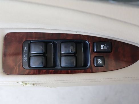 Used 2011 Toyota Avalon Limited FWD image 14