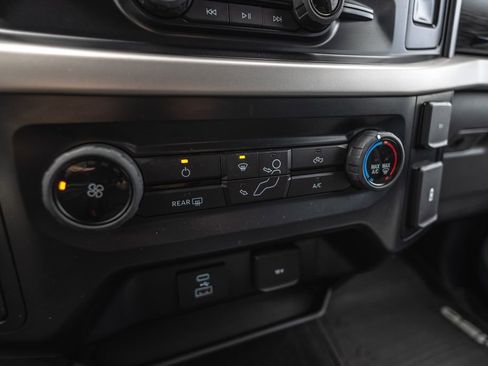 Used 2021 Ford F150 XLT image 20