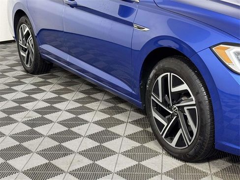 Used 2024 Volkswagen Jetta SEL image 12