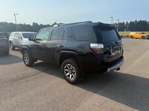 Used 2023 Toyota 4Runner TRD Off-Road Premium w/ Moonroof Package AWD/4WD image 9