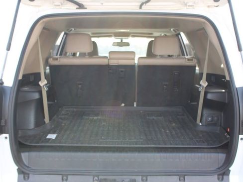 Used 2018 Toyota 4Runner Limited image 13