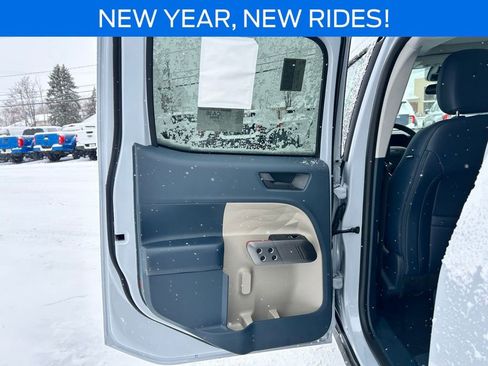 New 2026 Ford Maverick Lariat image 16