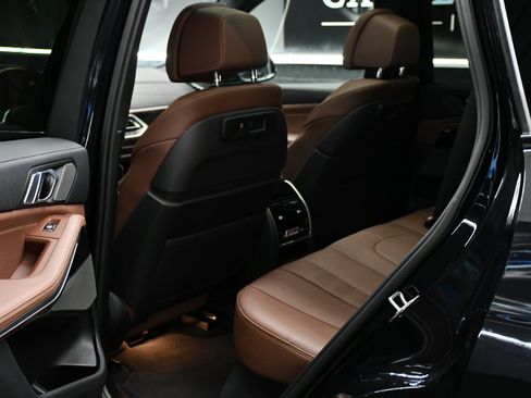 Used 2021 BMW X5 M50i w/ Premium Package image 36