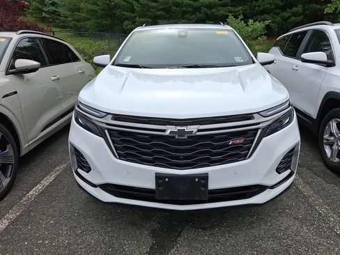 Used 2023 Chevrolet Equinox RS FWD image 2