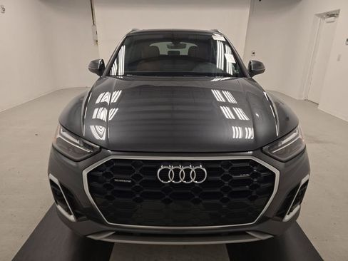 Used 2023 Audi Q5 2.0T Premium w/ Convenience Package image 2