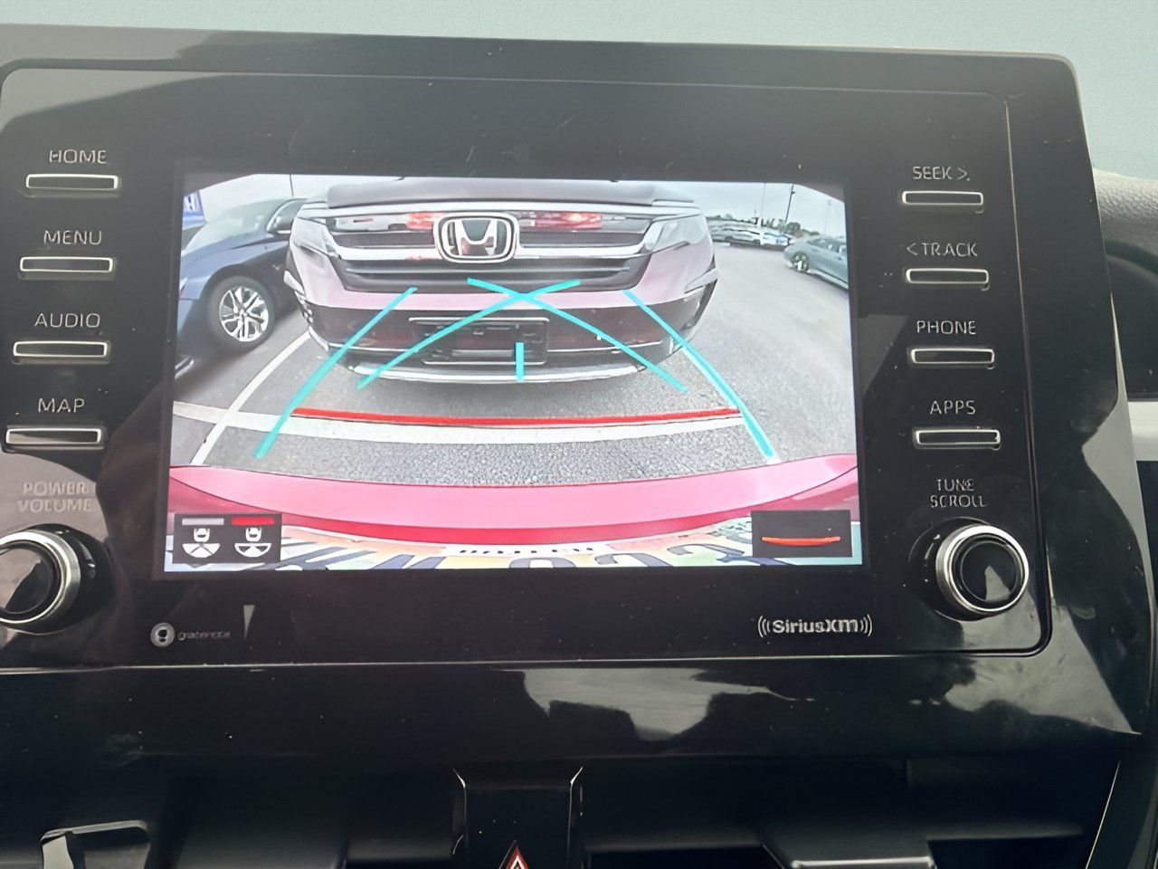 Used 2021 Toyota Camry SE w/ Convenience Package FWD image 24