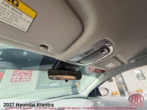 Used 2022 Hyundai Elantra SEL w/ Convenience Package FWD image 19