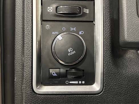 Used 2020 RAM 1500 Classic Warlock w/ Electronics Group image 32