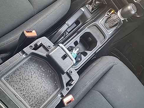 Used 2020 Jeep Gladiator Overland image 15