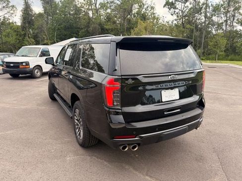Used 2025 Chevrolet Suburban Z71 AWD/4WD image 6