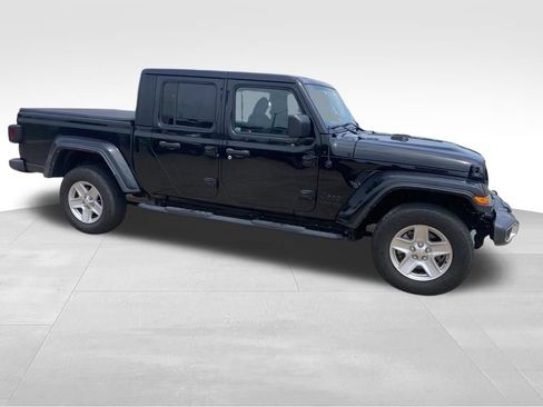 Used 2022 Jeep Gladiator Sport AWD/4WD image 8