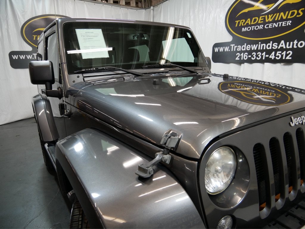 Used 2014 Jeep Wrangler Sahara AWD/4WD image 5
