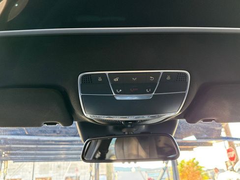 Used 2015 Mercedes-Benz S 550 4MATIC Sedan image 32