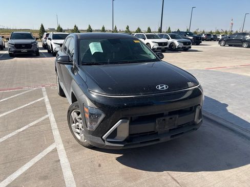 Used 2024 Hyundai Kona SE AWD/4WD image 13