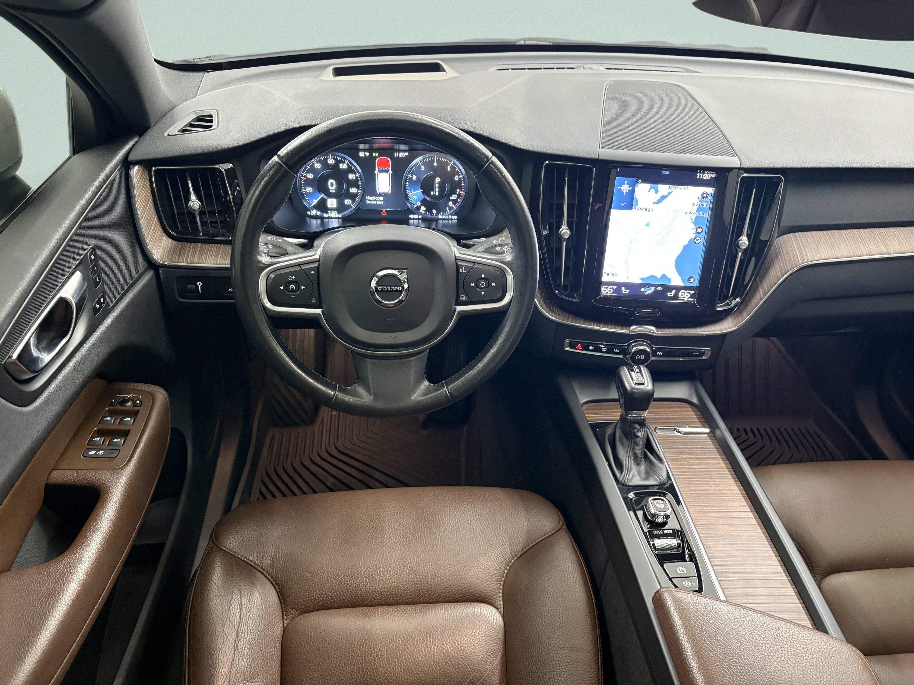 Used 2021 Volvo XC60 T5 Momentum AWD/4WD image 13