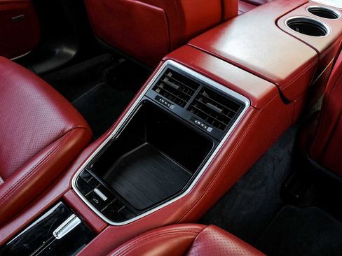 Used 2018 Porsche Panamera 4S image 50