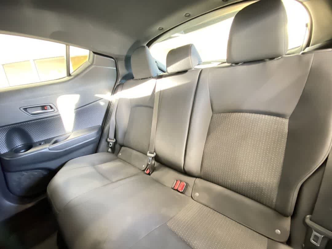Used 2018 Toyota C-HR XLE FWD image 23