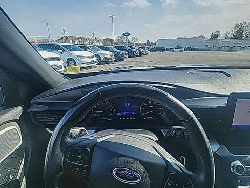 Used 2020 Ford Explorer XLT w/ Comfort Package image 28