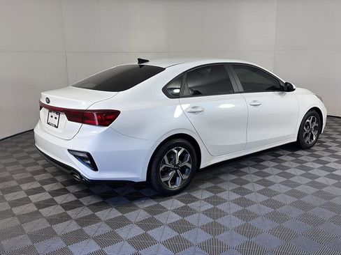 Used 2021 Kia Forte LXS image 5