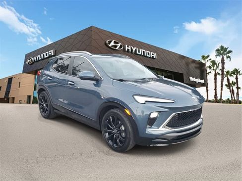 Used 2024 Buick Encore GX Sport Touring w/ Experience Buick Package image 4