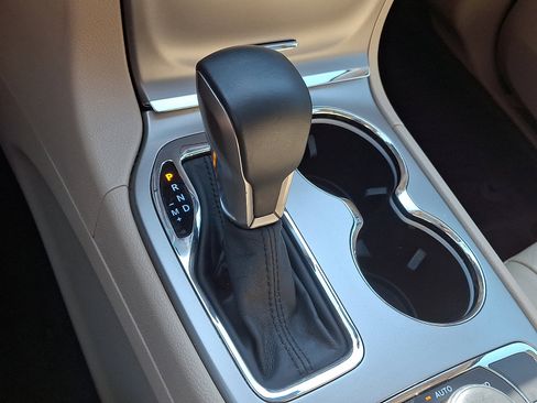 Used 2018 Jeep Grand Cherokee Limited AWD/4WD image 14