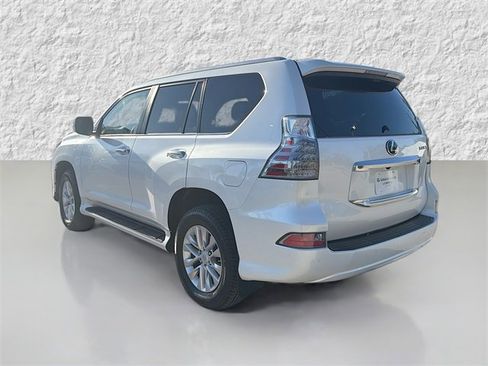 Used 2023 Lexus GX 460 Premium image 5