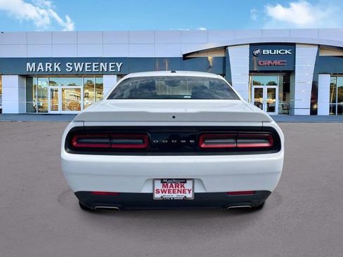 Used 2022 Dodge Challenger GT image 7