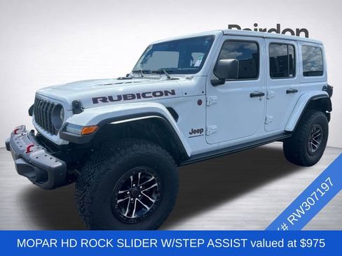 Used 2024 Jeep Wrangler Unlimited Rubicon AWD/4WD image 3