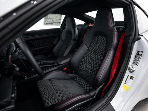 New 2026 Porsche 911 Carrera 4 GTS AWD/4WD image 5