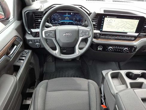 Used 2023 Chevrolet Silverado 1500 RST w/ Z71 Off-Road Package AWD/4WD image 11