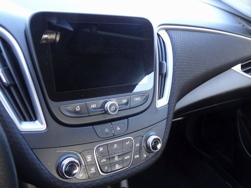 Used 2024 Chevrolet Malibu LT image 13